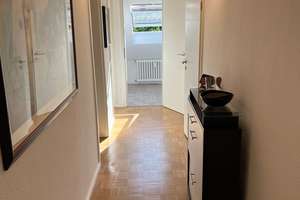 Modernisierte 2,5-Zi.-Wohnung mit Balkon & Grünblick am Ottilienplatz – Klimaanlage, neue Fenster – Die vollständige Adresse der Immobilie erhältst du vom Anbieter., 47058 Duissern, Duisburg – Vorschaubild 5