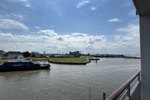 Bremerhaven-Mitte // Ihr neues Zuhause am Wasser, 3 Zimmer-Eigentumswohnung mit Wasserblick und zwei – Die vollständige Adresse der Immobilie erhältst du vom Anbieter., 27568 Mitte-Süd, Bremerhaven – Vorschaubild 11