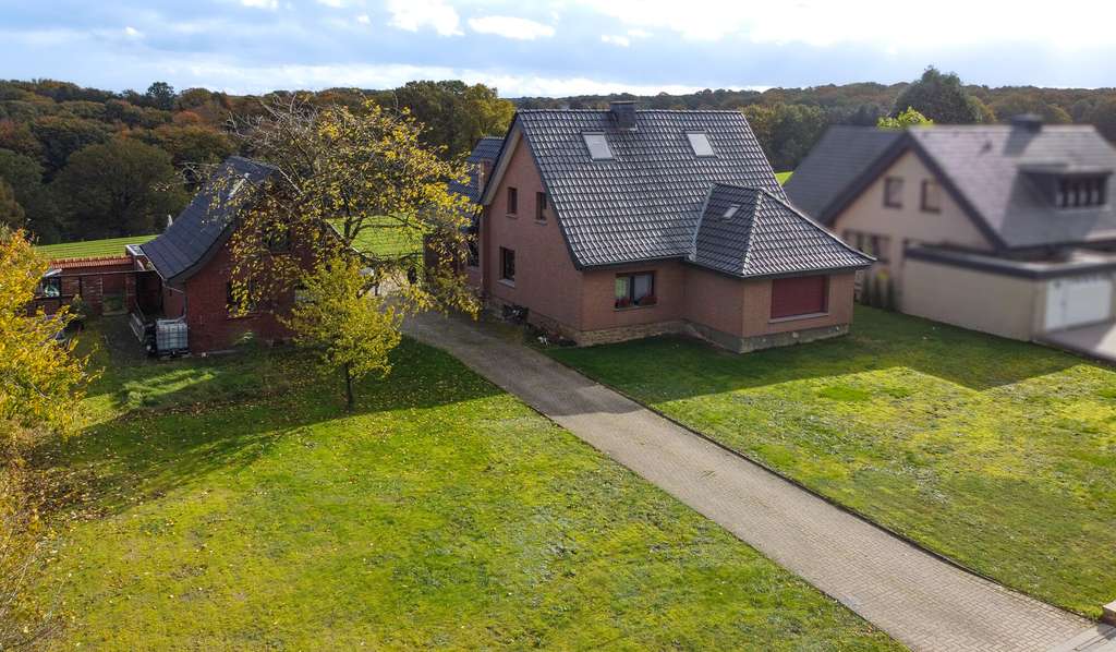 Immobilie in Mettingen - Naturverbunden Wohnen in Mettingen!
Einfamilienhaus mit vielseitigen Möglichkeiten - Bild 0