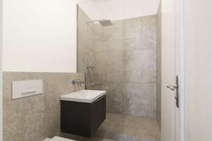 Stilvoll kernsanierter Altbau mit zwei Balkonen in Bestlage – Die vollständige Adresse der Immobilie erhältst du vom Anbieter., 30163 List, Hannover – Vorschaubild 9