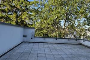 Sanierter 2,5-Zimmer-Altbau mit Stuck, Designbad, Einbauküche und großer Dachterrasse in Grafental – Edisonplatz 21, 40235 Flingern Nord, Düsseldorf – Vorschaubild 6