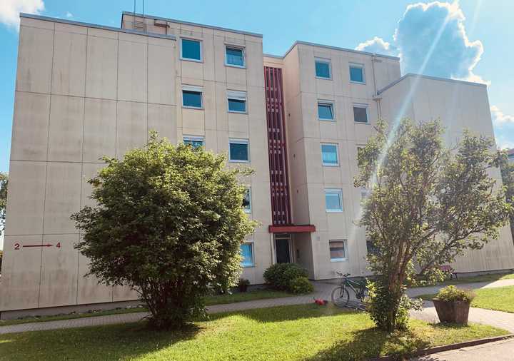 3,5 Zi.-Whg. mit schöner Aussicht aus zweiter Hand wg. Familienzuwachs abzugeben