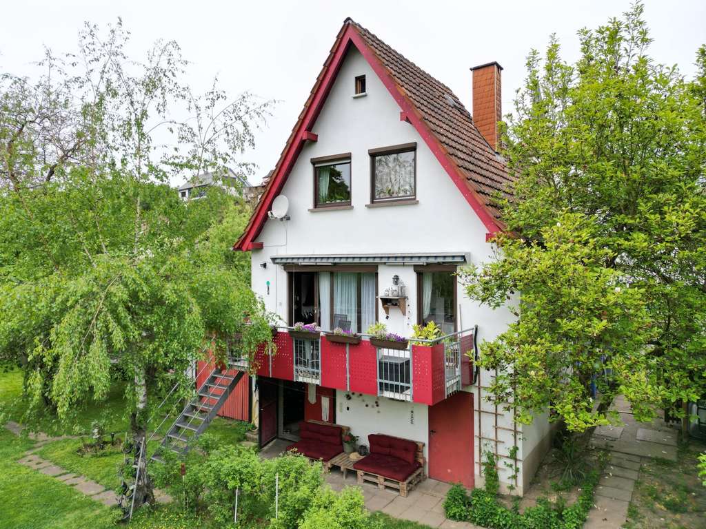 Immobilie in Hafenlohr - Charmantes fränkisches Wohnhaus mit traumhaftem Familiengarten - Bild 0