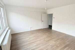 Provisionsfrei - Sanierte 2 Zimmer, große Küche, Duschbad, Loggia – Jahnstraße 30, 40215 Friedrichstadt, Düsseldorf – Vorschaubild 5