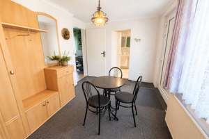 Ebenerdiger Bungalow mit flacher Dusche, 3 Zimmern, großer Diele und Essküche in Berlin Biesdorf – Die vollständige Adresse der Immobilie erhältst du vom Anbieter., 12683 Biesdorf, Berlin – Vorschaubild 5