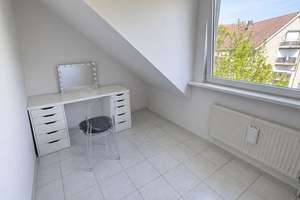 Helle 2-Zimmer-Dachgeschosswohnung mit Balkon und Aufzug. Nähe Musiktheater! – Wilhelminenstr. 39B, 45881 Schalke, Gelsenkirchen – Vorschaubild 12