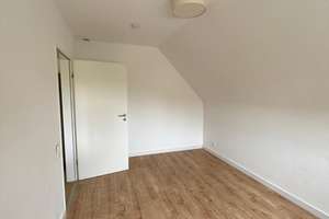 Lichtgeflutete Dachgeschosswohnung am Uniklinikum – Die vollständige Adresse der Immobilie erhältst du vom Anbieter., 52074 Vaalserquartier, Aachen – Vorschaubild 4