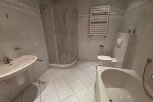Wohnen mit Charakter: Saniertes Einfamilienhaus in Gering – Brunnenstrasse 11, 56751 Gering – Vorschaubild 8