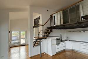1 Zimmer Penthouse Wohnung im 5. OG in Stuttgart-Bad Cannstatt – Neckartalstraße 91, 70376 Neckarvorstadt, Stuttgart – Vorschaubild 2