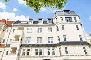 Detailverliebtes Altbau-Schmuckstück mit 4,5 Zimmern und zwei Balkonen – vermietet – Gardeschützenweg 66, 12203 Lichterfelde, Berlin – Vorschaubild 9
