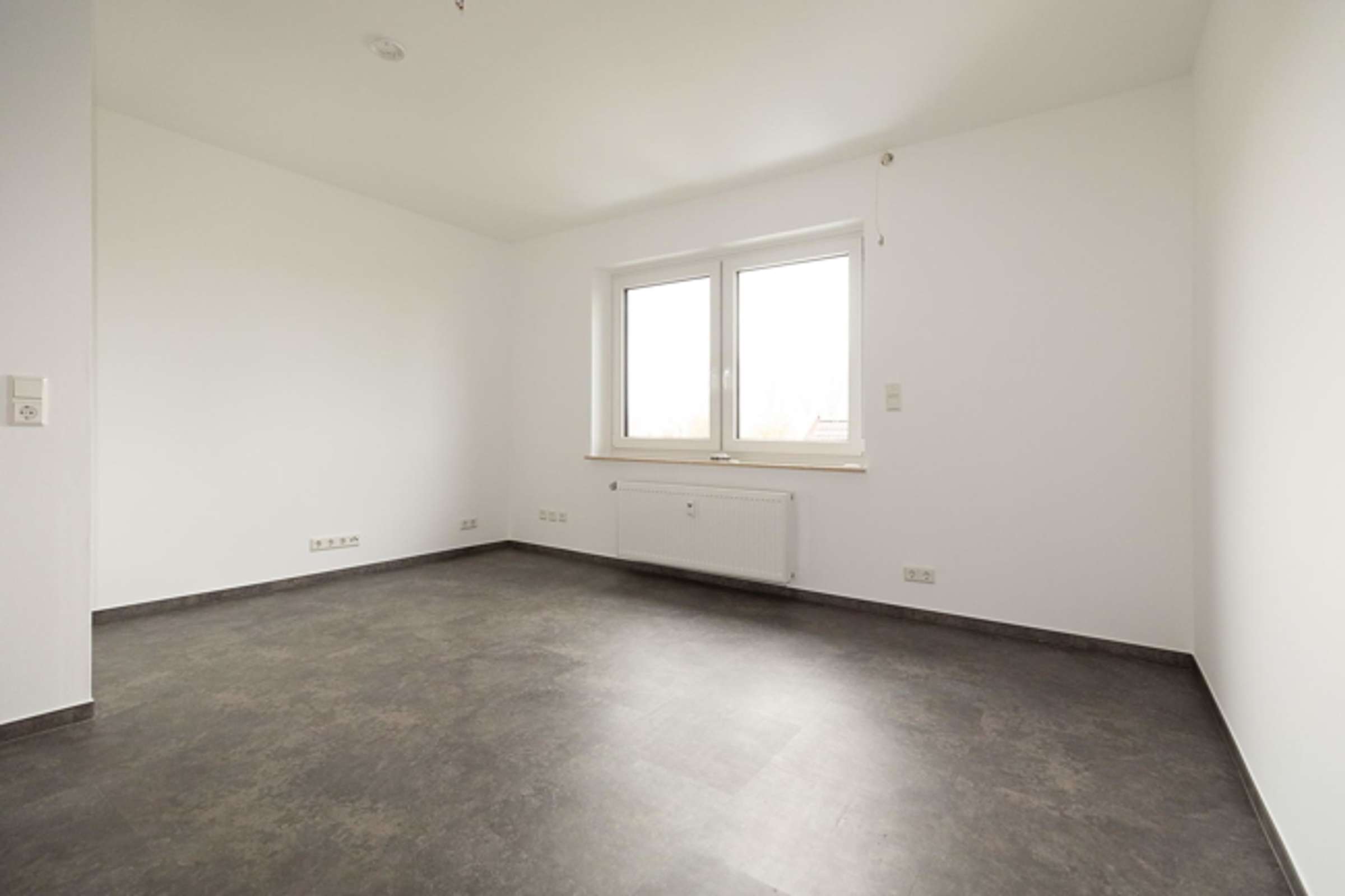 Ansprechende und moderne 5-Zimmer-Wohnung mit herrlicher Aussicht in naturnaher Umgebung
