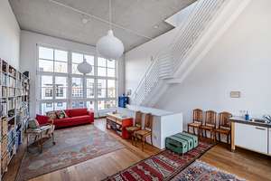 Außergewöhnliches Stadthaus mit
Einliegerwohnung an der Rummelsburger Bucht – Die vollständige Adresse der Immobilie erhältst du vom Anbieter., 10317 Rummelsburg, Berlin – Vorschaubild 1