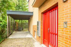 Großzügige Familienwohnung mit traumhaftem Sonnenbalkon, neuem Carport und Potenzial in Dottendorf – Die vollständige Adresse der Immobilie erhältst du vom Anbieter., 53129 Dottendorf, Bonn – Vorschaubild 2