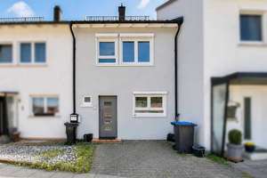 Charmantes Reihenmittelhaus - Ruhige Lage, grüner Garten, viel Potenzial  – Die vollständige Adresse der Immobilie erhältst du vom Anbieter., 73312 Geislingen an der Steige – Vorschaubild 2