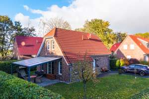 Hochwertiges Ferienhaus mit Zugang zu privater Badebucht in exklusiver Lage am Badesee – Die vollständige Adresse der Immobilie erhältst du vom Anbieter., 26607 Aurich – Vorschaubild 1