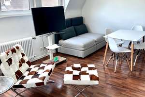 ** NEW YORK STYLE *MÖBLIERTES DG APARTMENT NÄHE FÜRSTENPLATZ ** EINBAUKÜCHE, BOXSPRINGBETT**