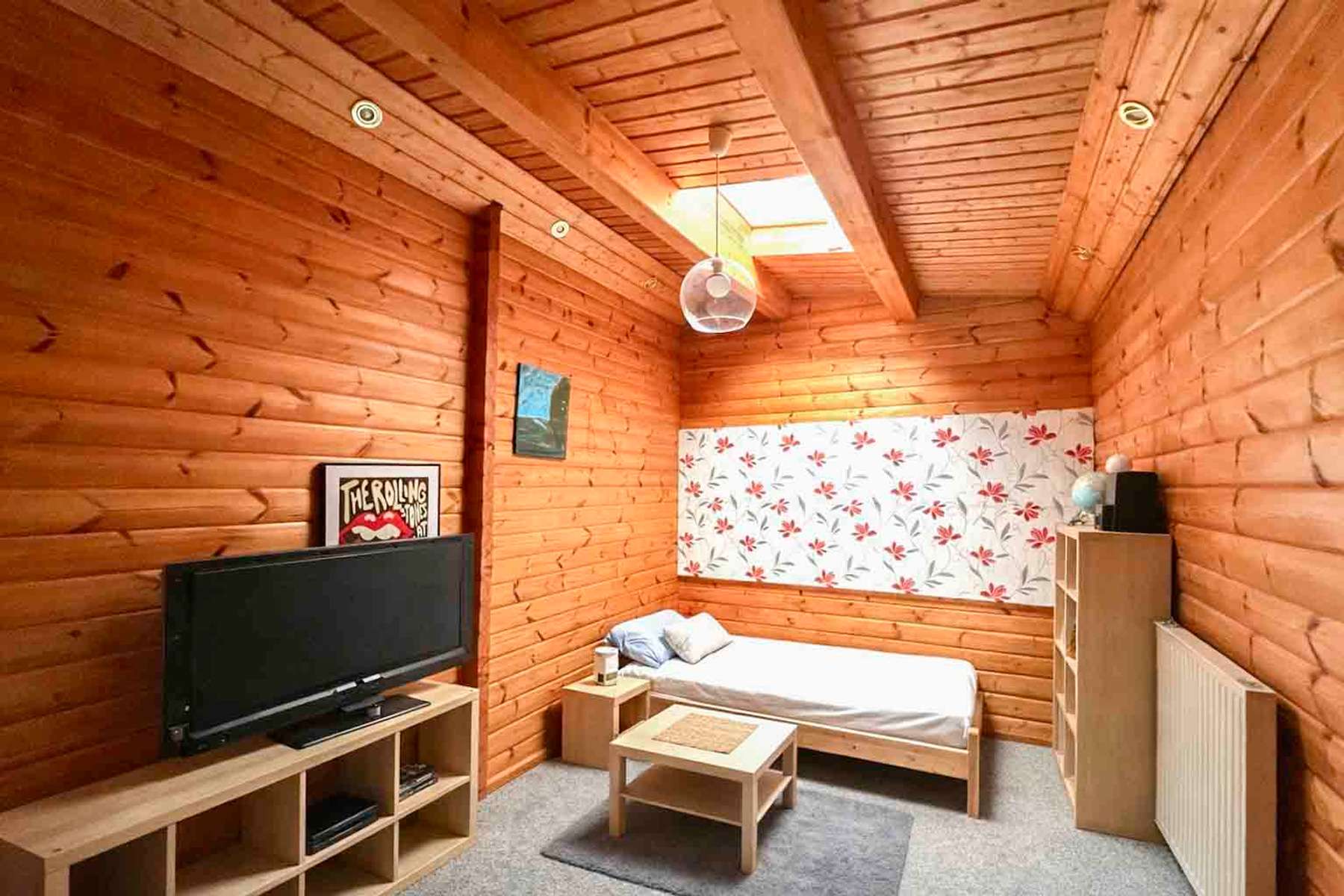 Immobilie in Holle - Charmante Blockhütte trifft modernen Neubau – Ruhige Sackgassenlage in Holle - Erbbaurecht - Bild 0