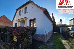 Trauen Sie sich! Freistehendes Einfamilienhaus mit Einfahrt, Garage und schönem Garten zu verkaufen. – Ritterstraße 3, 99718 Greußen – Vorschaubild 2