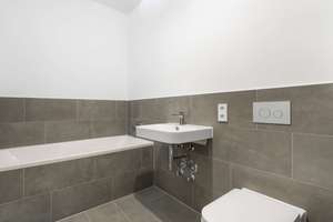 Bezugsfrei! Letzte 4-Zimmer-Eigentumswohnung mit Loggia & 2 Bädern – Roelckestraße 111, 13086 Weißensee, Berlin – Vorschaubild 5