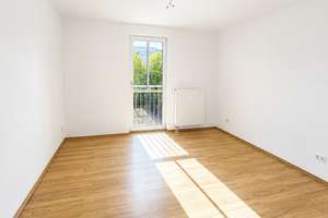 Helle Wohnung mit sonnigem Balkon, Aufzug & Tiefgarage – Modern wohnen in bester Lage – Richterstraße 3, 9113 Schloßchemnitz, Chemnitz – Vorschaubild 1