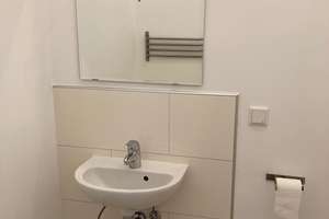 sonnige Altbauwohnung in Wiesbaden Mitte mit 2 Balkonen – Adolfsallee 31, 65185 Mitte, Wiesbaden – Vorschaubild 7