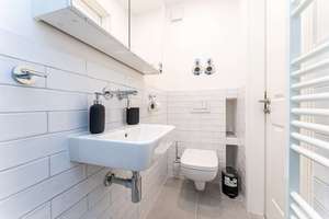 First occupancy: completely renovated studio apartment with garden in a new building in Berlin – Die vollständige Adresse der Immobilie erhältst du vom Anbieter., 13053 Alt-Hohenschönhausen, Berlin – Vorschaubild 20