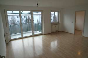 Ruhige 2-Zimmer-Wohnung mit Balkon & TG-Stellplatz in Friedrichshofen