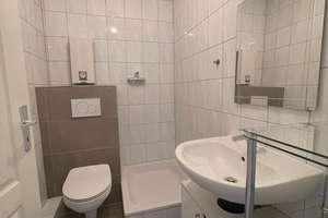 Möblierte 2-Zimmer-Wohnung über den Dächern der Bonner Altstadt – Maxstr. 49, 53111 Nordstadt, Bonn – Vorschaubild 9