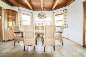 Große Nutzungsvielfalt: Einfamilienhaus mit Ferienwohnung und Einliegerwohnung in herrlicher Lage – Calw (Kreis) – Vorschaubild 13