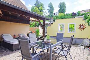 Zentral | Modern | Geräumig 

Charmantes Zweifamilienhaus mit Traumgarten – Die vollständige Adresse der Immobilie erhältst du vom Anbieter., 93176 Beratzhausen – Vorschaubild 36