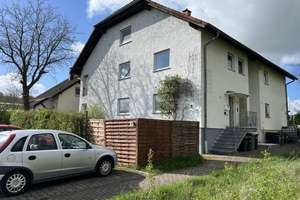  Grosse Doppelhaus-Hälfte in Kefenrod zu verkaufen – Tränkweg 7a, 63699 Kefenrod – Vorschaubild 1