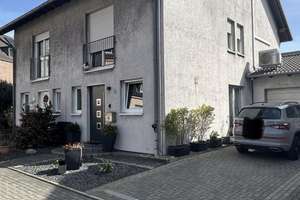 Familienfreundliches Traumhaus in ruhiger Privatstraße