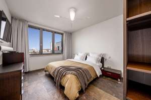 Seltenes Angebot: Berlin-Mitte, 7. Etage. Ruhig, kernsaniert & lichtdurchflutet über den Dächern. – Die vollständige Adresse der Immobilie erhältst du vom Anbieter., 10117 Mitte (Ortsteil), Berlin – Vorschaubild 13