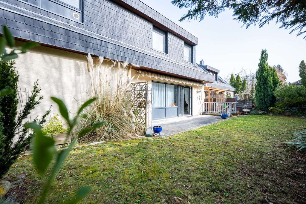 Immobilie in Wörrstadt - Wohnen wie im Haus: Gartenwohnung mit Kamin, Terrasse, großem Keller & Garage! Jetzt verlieben! - Bild 0