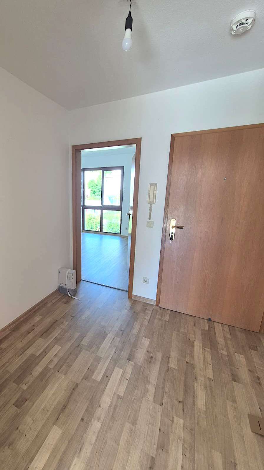 Immobilie in Pfaffenhofen an der Ilm - Ideal zur Kapitalanlage: Gepflegte 2-Zimmer Eigentumswohnung mit Balkon und Einbauküche - Bild 1