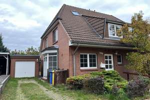 Doppelhaushälfte mit Garage in Potsdam-Eiche – Die vollständige Adresse der Immobilie erhältst du vom Anbieter., 14469 Eiche, Potsdam – Vorschaubild 1