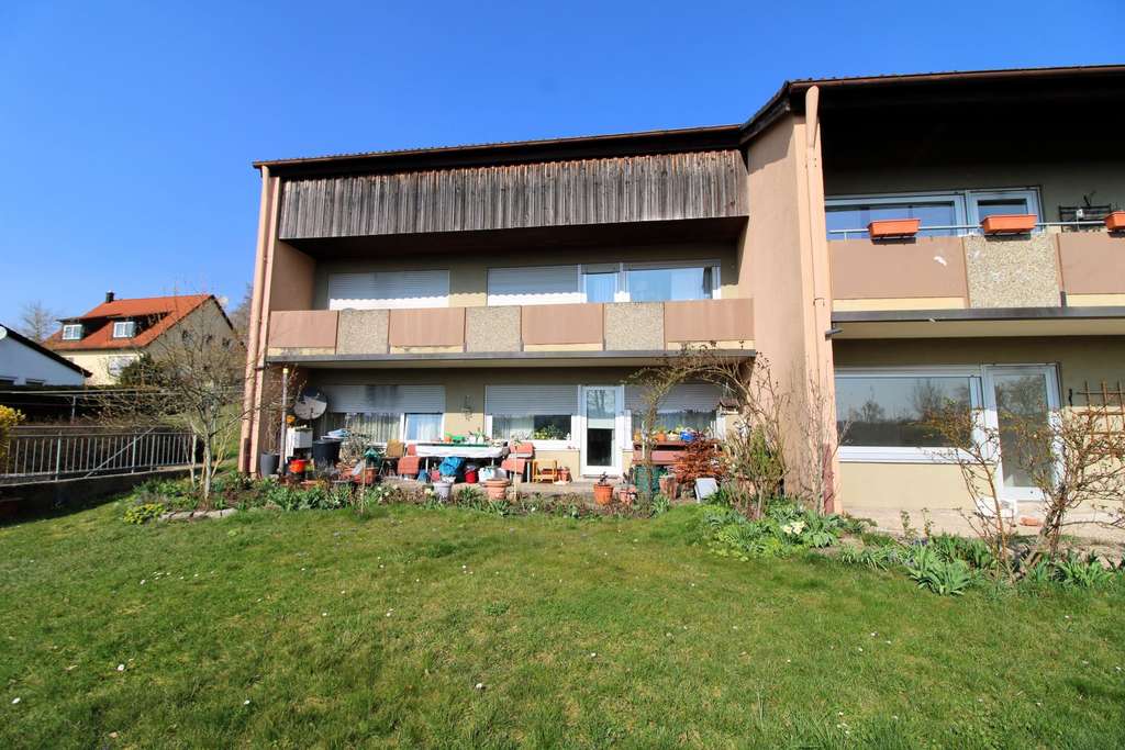 Immobilie in Ansbach - 2-3 Zimmer Wohnung mit Terrasse in ruhiger Lage - Bild 1