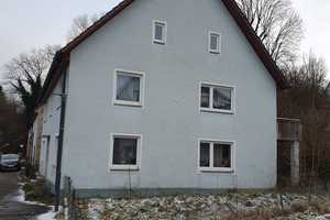 *Viel Platz für Ideen: Einfamilienhaus mit Scheune in Abtsgmünd zu verkaufen* – Ostalbkreis – Vorschaubild 1