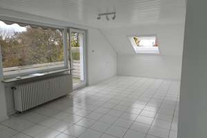 "Helle, ruhige 2 Zimmer DG Wohnung mit Balkon in schöner Lage von Degerloch" – Felix-Dahn-Str. ., 70597 Degerloch (Ortsteil), Stuttgart – Vorschaubild 3