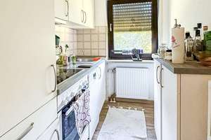Gemütliche 2-Zimmer-Wohnung mit Balkon, EBK & Garagenstellplatz – Kühlenbergstraße 24, 97078 Versbach, Würzburg – Vorschaubild 4