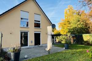 Einfamilienhaus mit gepflegtem Garten im Herzen Neuenhagens! – Die vollständige Adresse der Immobilie erhältst du vom Anbieter., 15366 Neuenhagen bei Berlin – Vorschaubild 1