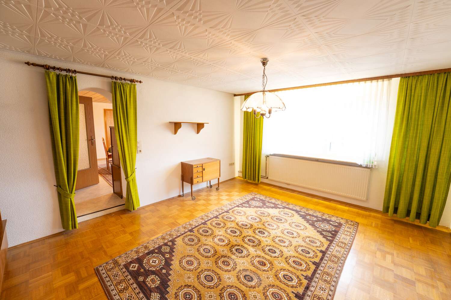 Immobilie in Deißlingen - Doppelhaushälfte mit Garten und vielseitigen Gestaltungsmöglichkeiten - Bild 1