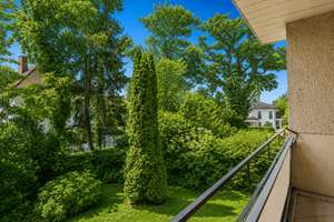 Oben wohnen, ins Grüne schauen – Südbalkon zwischen Zehlendorf & Dahlem – Die vollständige Adresse der Immobilie erhältst du vom Anbieter., 14169 Dahlem, Berlin – Vorschaubild 5