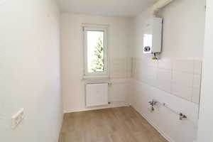 Unser Tipp: Starter-oder Zweitwohnung in bester Lage – Albert-Schweitzer-Straße 33, 9116 Chemnitz – Vorschaubild 3