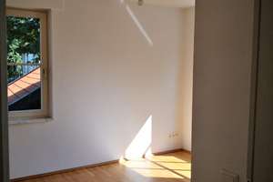 Ruhige, idyllische zentral gelegene 4-Zimmer mit Terasse – 40593 Urdenbach, Düsseldorf – Vorschaubild 8