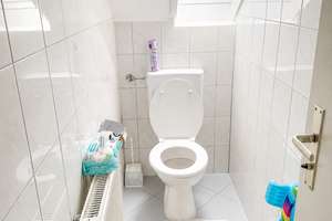 Gemütliche 3-Zi.-DG-Wohnung * 51 qm * TL-Bad * ruhige Wohnlage in S-Sillenbuch * vermietet * – Die vollständige Adresse der Immobilie erhältst du vom Anbieter., 70619 Sillenbuch (Ortsteil), Stuttgart – Vorschaubild 5