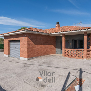 Freistehendes Haus zum Verkauf in der Urbanisation Mas Bermell, Gemeinde Querol, Provinz Tarragona.
