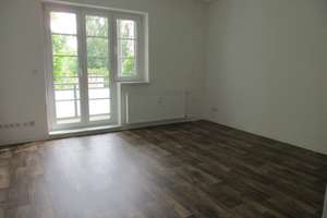 Alles was man braucht: ca 30 m2 Wohnzimmer+ ca 8,5 m2 großem Balkon! – Lutherstr. 19, 39112 Sudenburg, Magdeburg – Vorschaubild 3