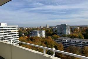 Bergblick! Exklusive 134 m² Wohnung mit 2 Bädern in München-Bogenhausen – Die vollständige Adresse der Immobilie erhältst du vom Anbieter., 81927 Englschalking, München – Vorschaubild 8