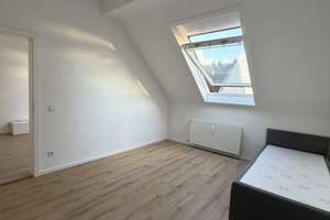 Attraktive  HELLE UND RUHIGE 2 Zimmerwohnung moderner Ausstattung SANIERT – Gumbertstraße 83, 40229 Eller, Düsseldorf – Vorschaubild 5